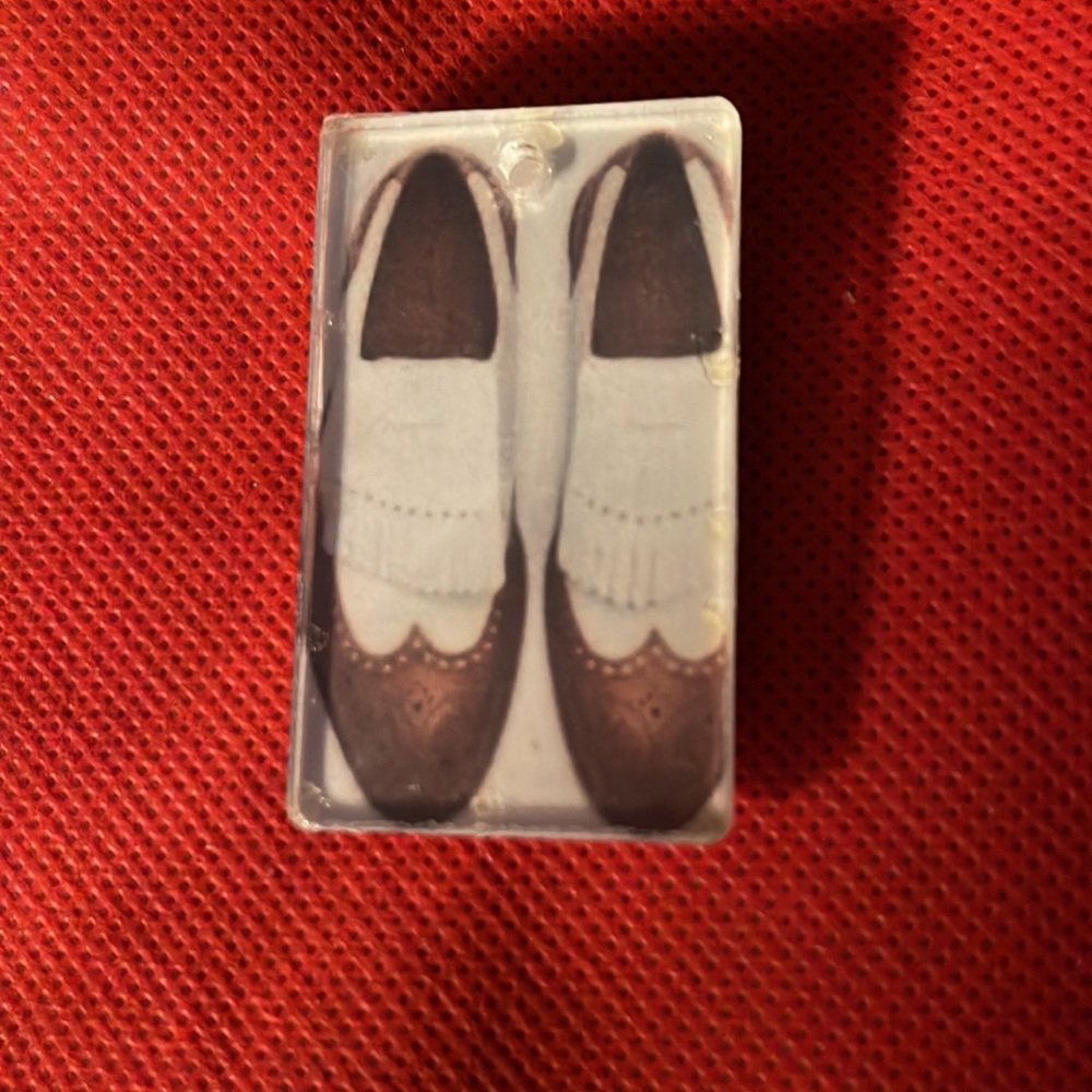 Lapel Brooch Pin ( “Spectators Shoes” ) - Picture 3 of 4